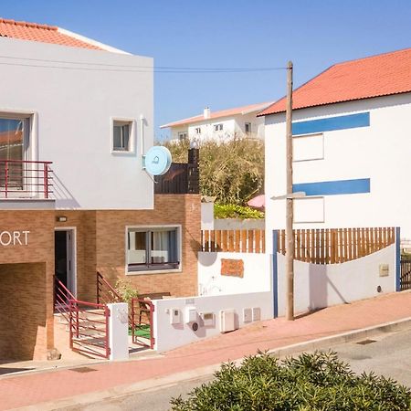 The Port Beach House Praia da Lourinha ภายนอก รูปภาพ